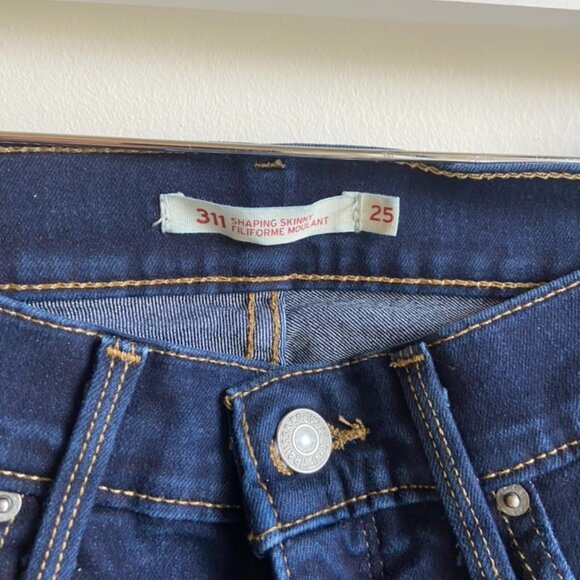 Levis 311 Skinny Shaping Jeans - Picture 3 of 9